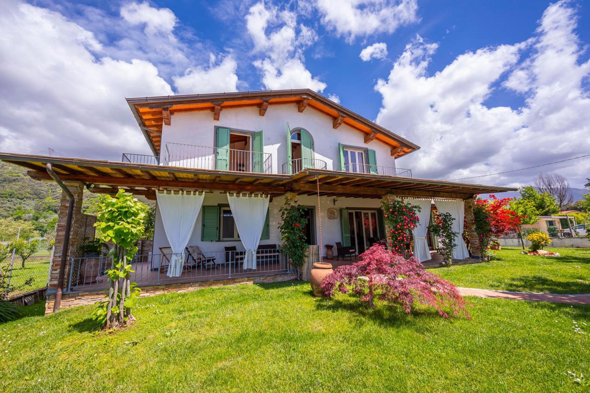 פיאטרה סנטה Villa Clara Few Km From The Sea - Happy Rentals מראה חיצוני תמונה