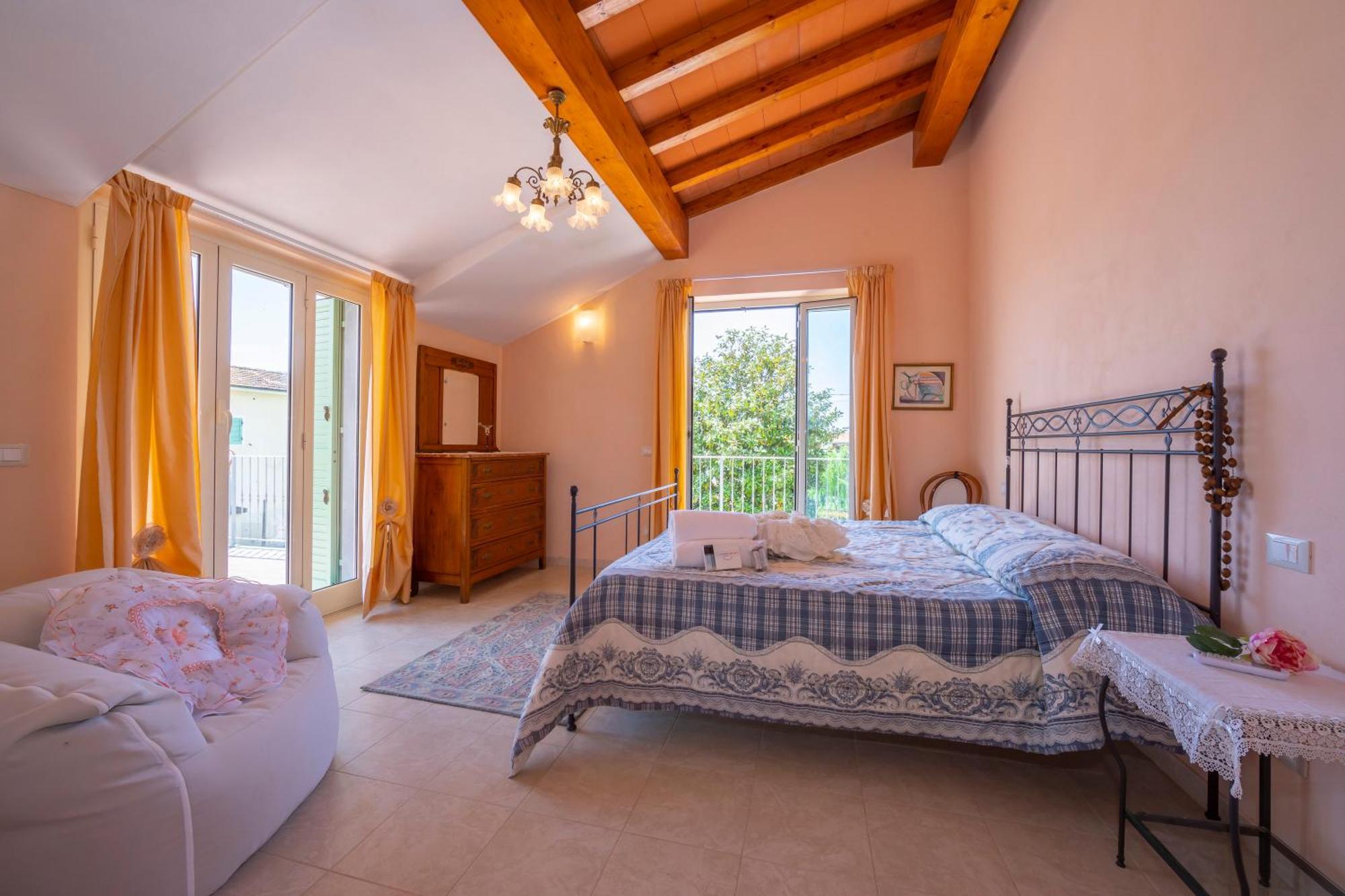 פיאטרה סנטה Villa Clara Few Km From The Sea - Happy Rentals מראה חיצוני תמונה